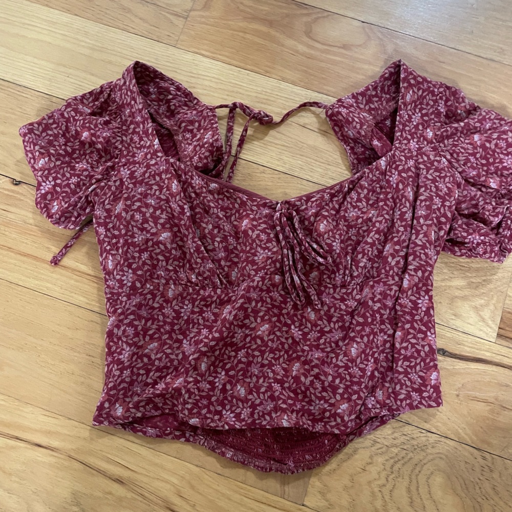 Short sleeve top